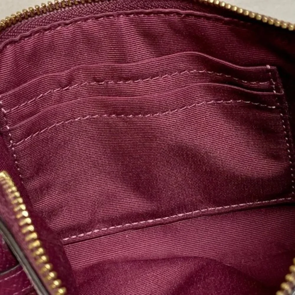 Coach Women's Small Corner Zip Wristlet Pouch Wallet Purse Purple Plum GUC‎